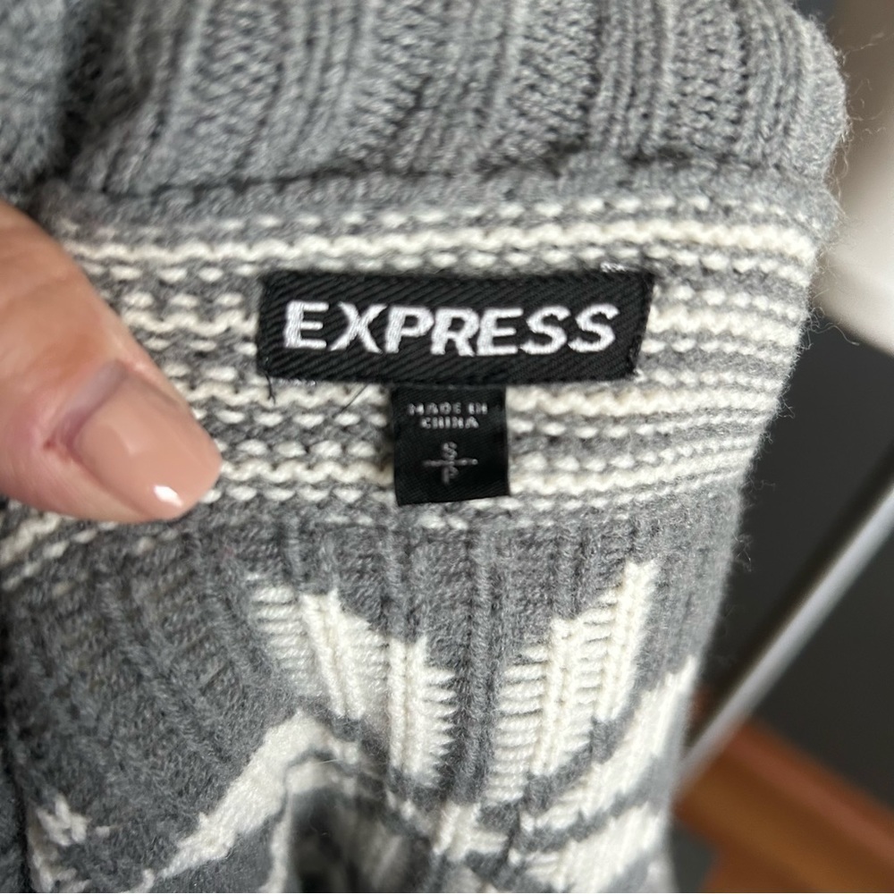 Express Gray & White Snowflake Open Front Cardiga… - image 3